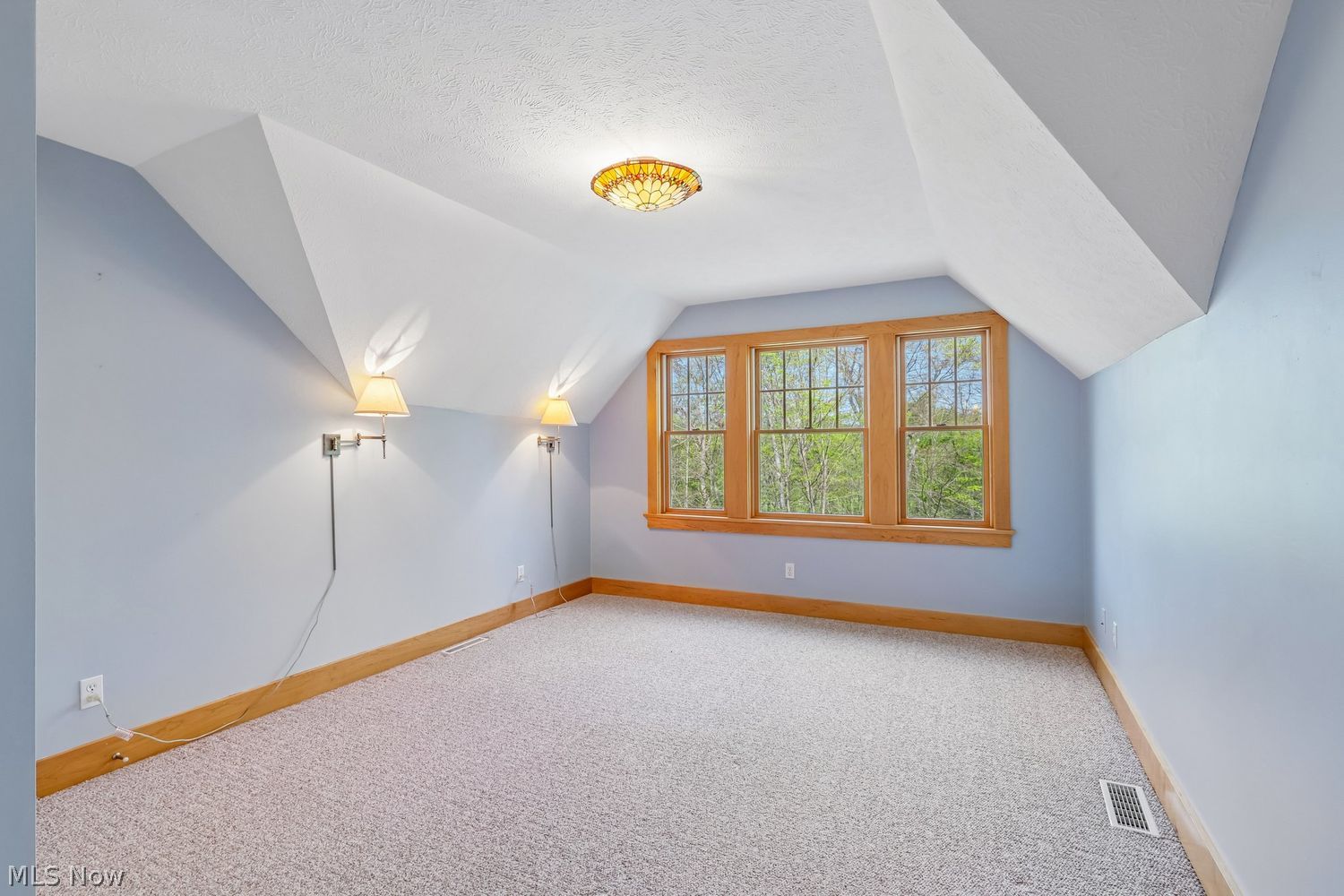 17151 Farmington Road West Farmington OH 44491