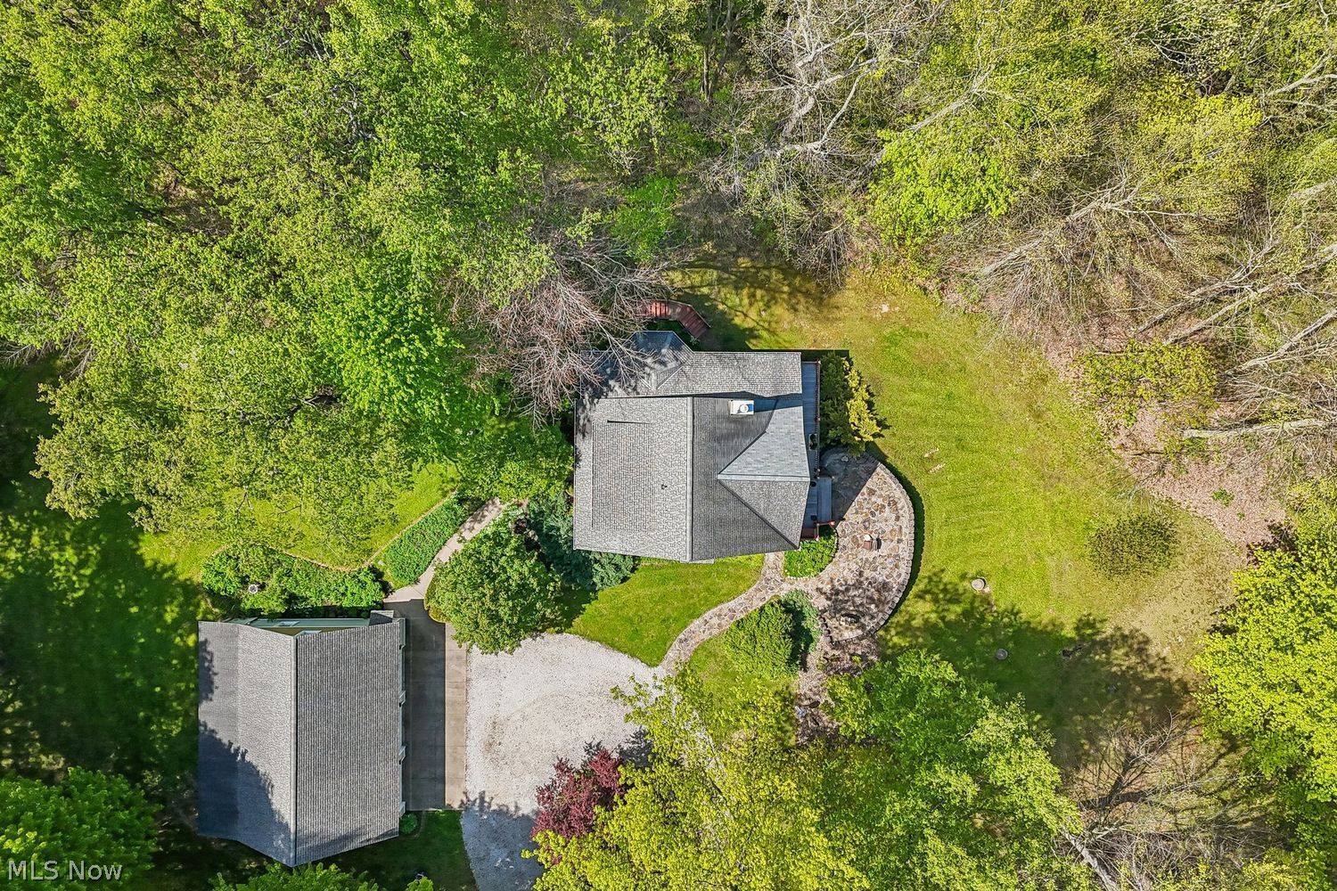 17151 Farmington Road West Farmington OH 44491
