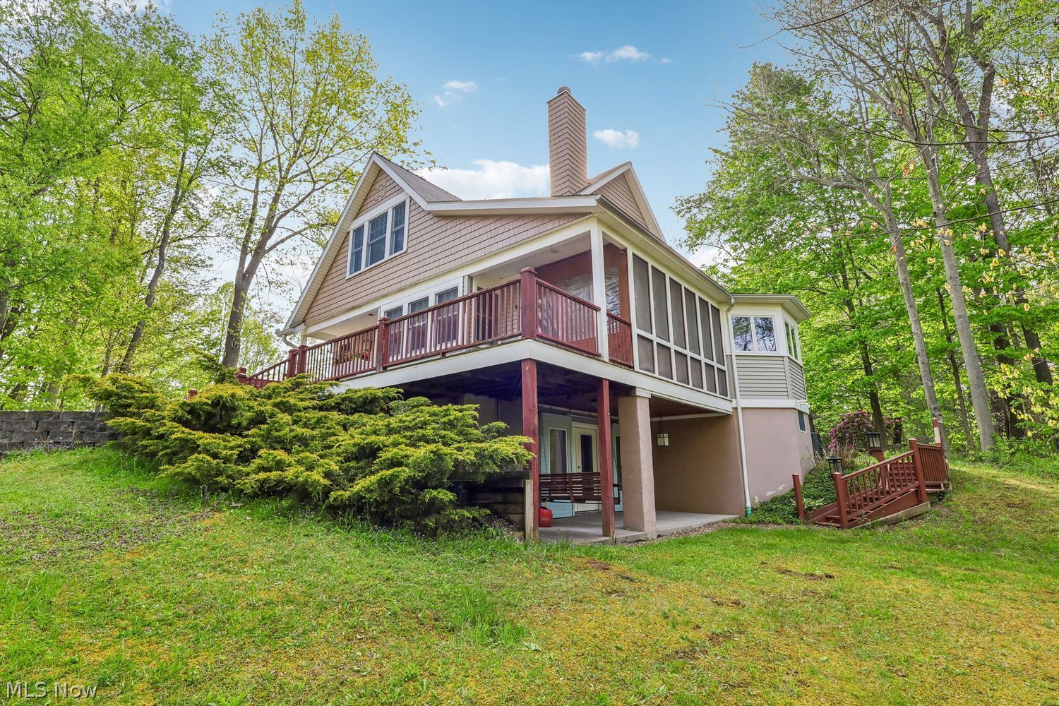 17151 Farmington Road West Farmington OH 44491