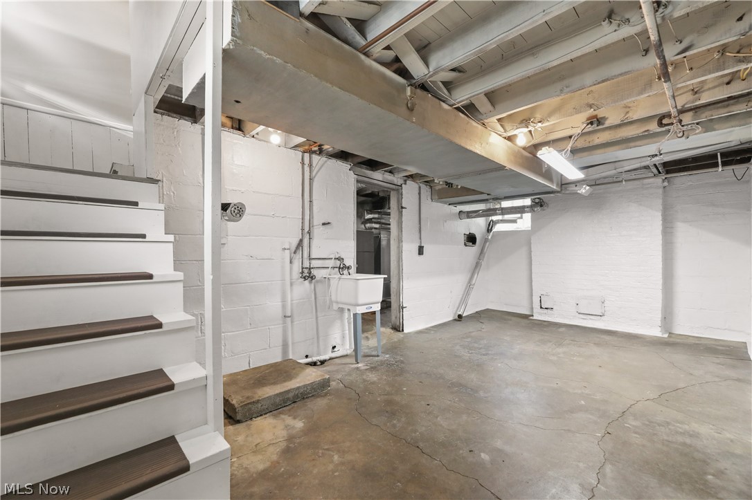 2128 S Freedom Avenue Alliance OH 44601