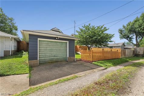 2128 S Freedom Avenue Alliance OH 44601