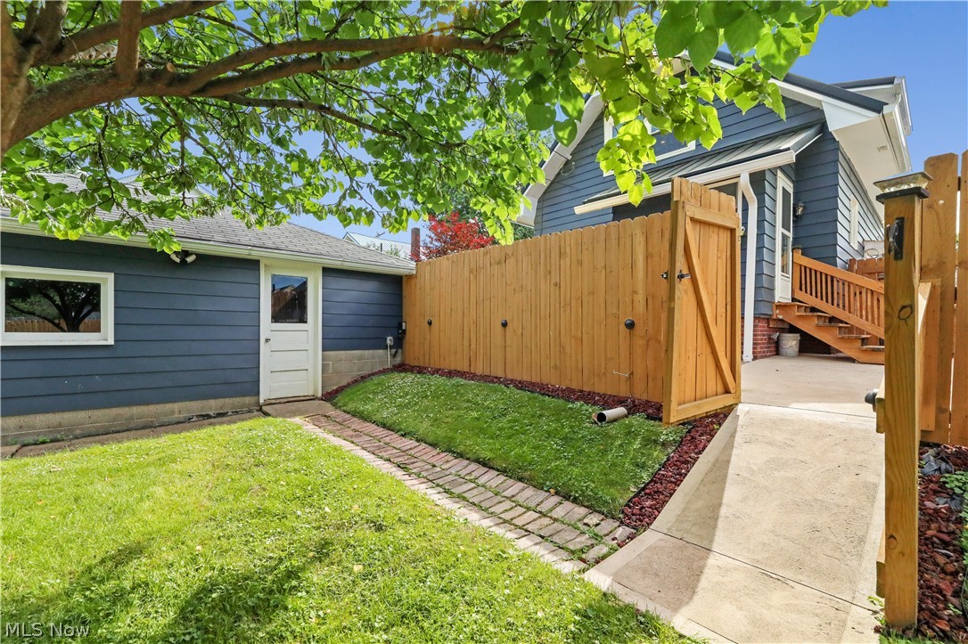 2128 S Freedom Avenue Alliance OH 44601