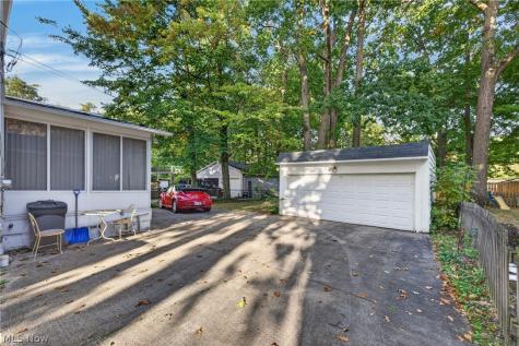 1797 Oakmount Road South Euclid OH 44121