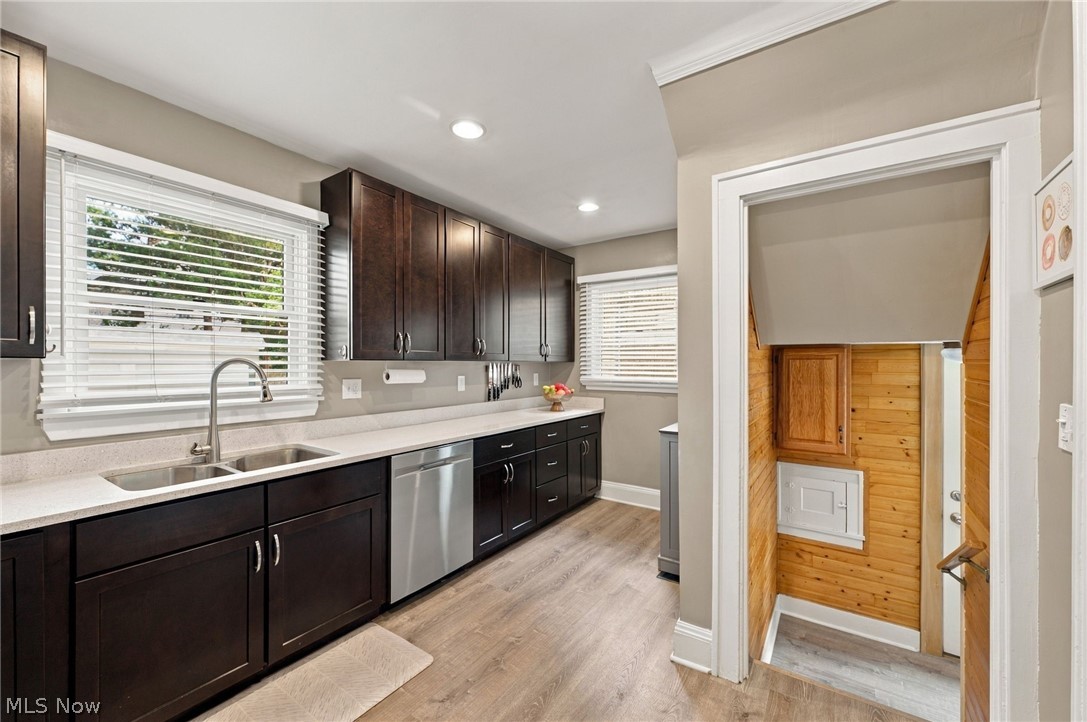 14918 Lakewood Heights Boulevard Lakewood OH 44107