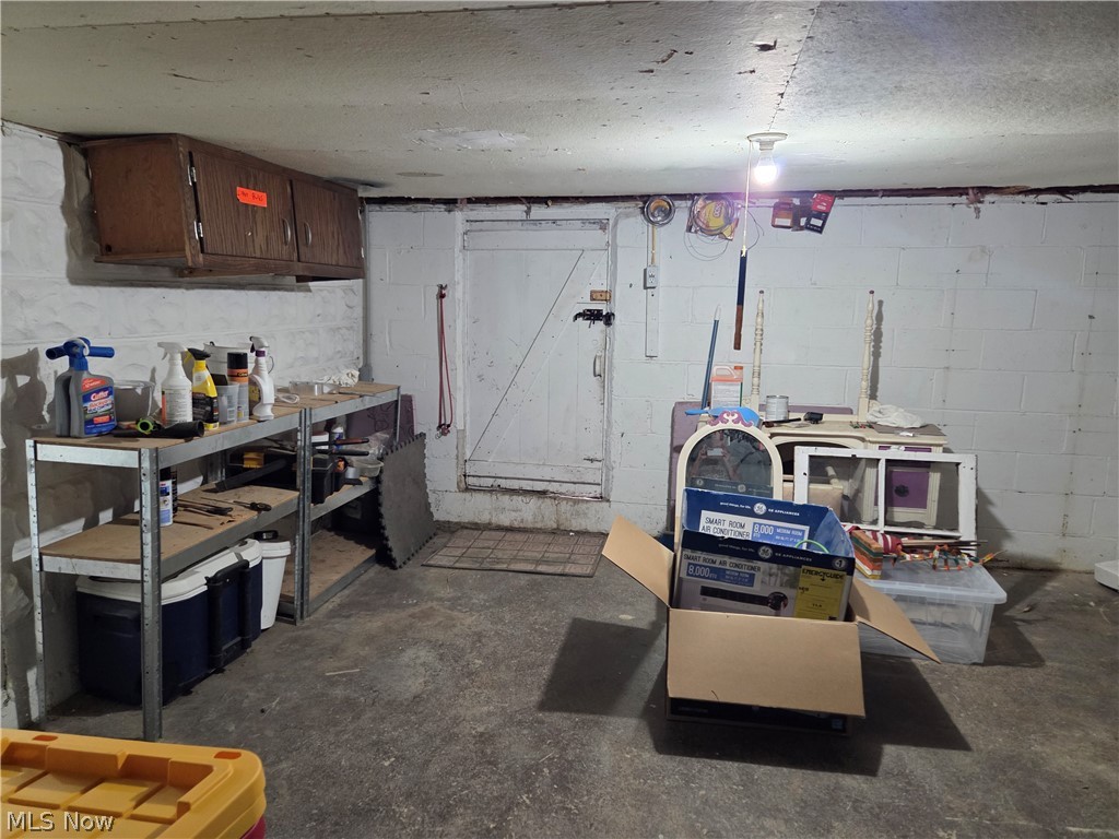 208 W Main Street New Concord OH 43762