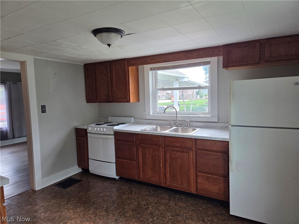 208 W Main Street New Concord OH 43762