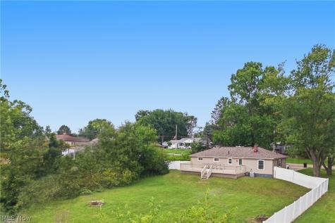 6330 Peach Street Louisville OH 44641