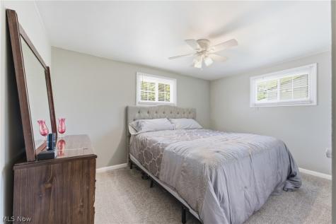 6330 Peach Street Louisville OH 44641
