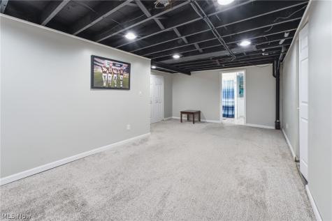 6330 Peach Street Louisville OH 44641