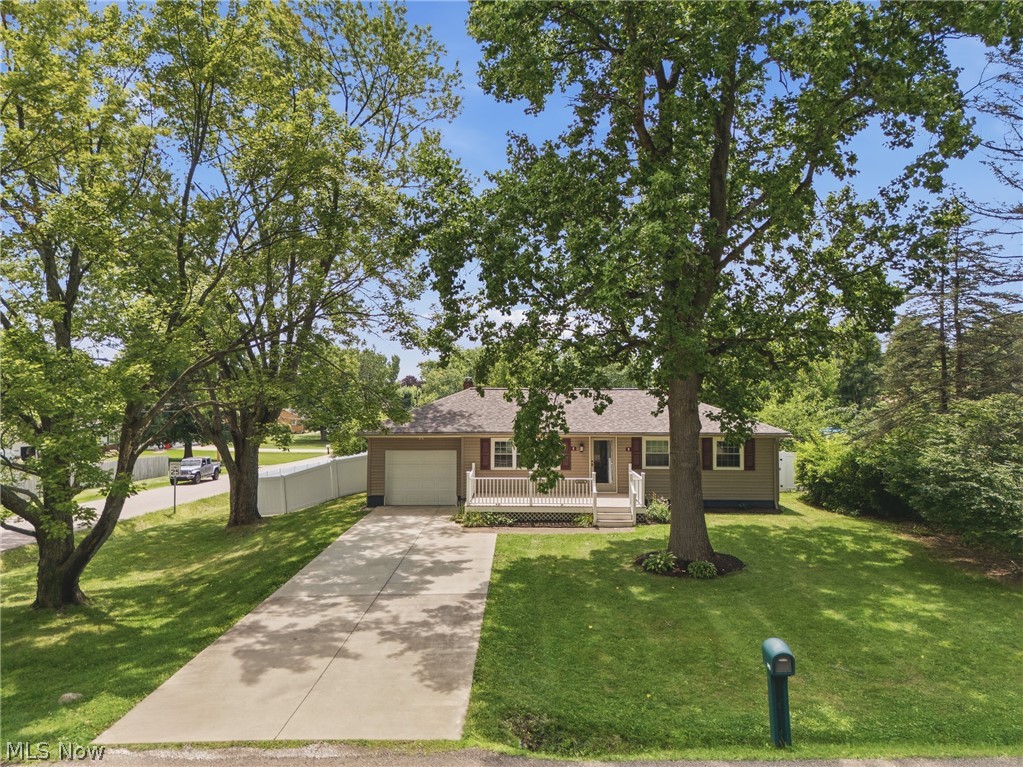 6330 Peach Street Louisville OH 44641