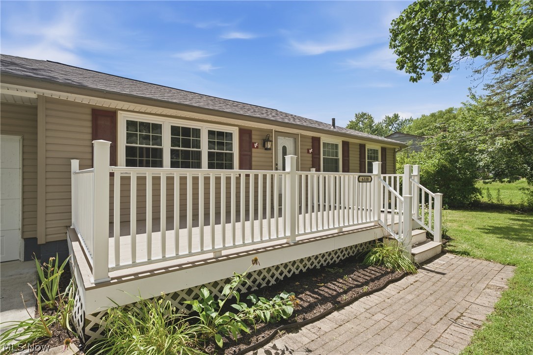6330 Peach Street Louisville OH 44641