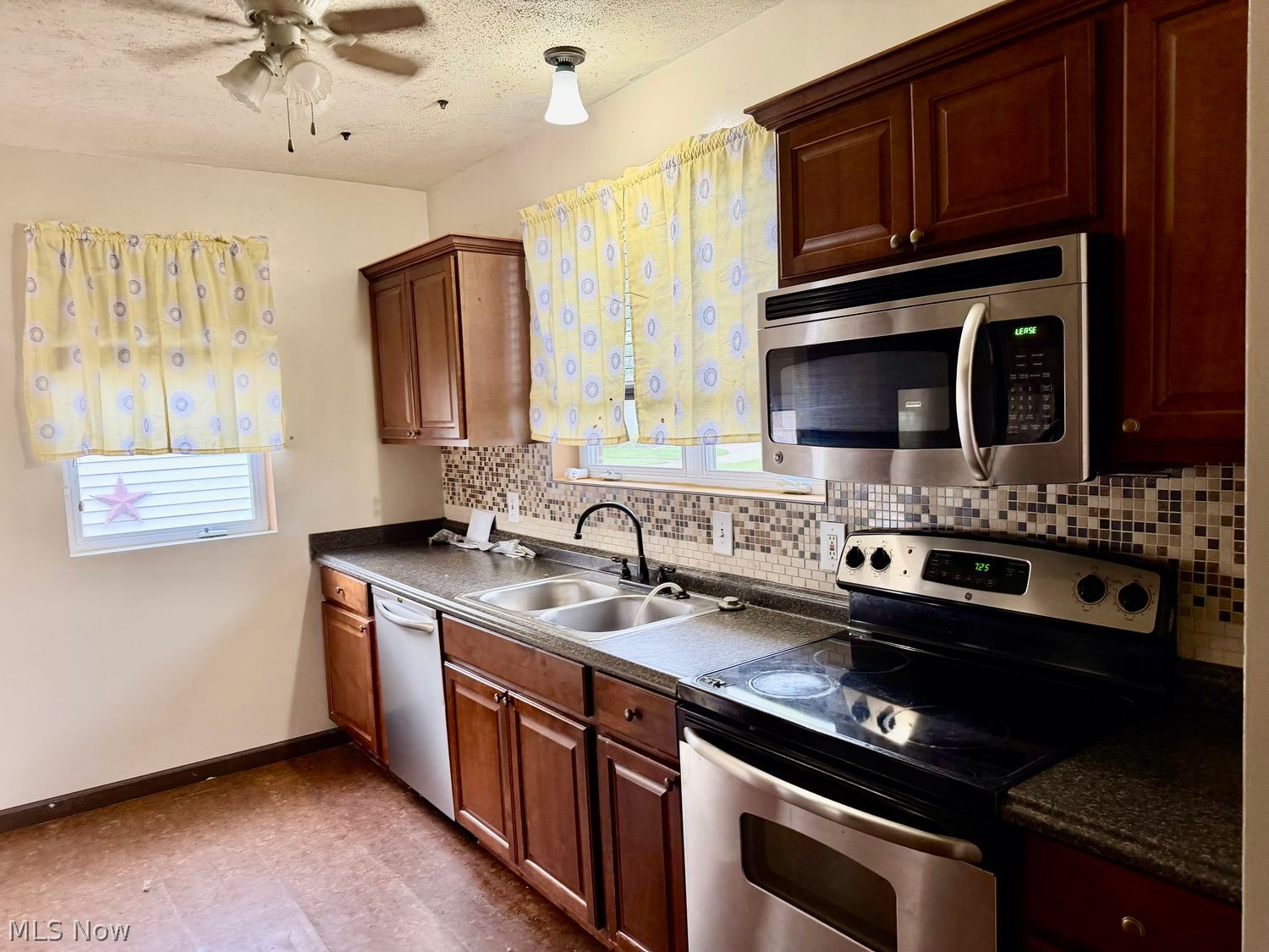 843 W 29th Street Lorain OH 44052