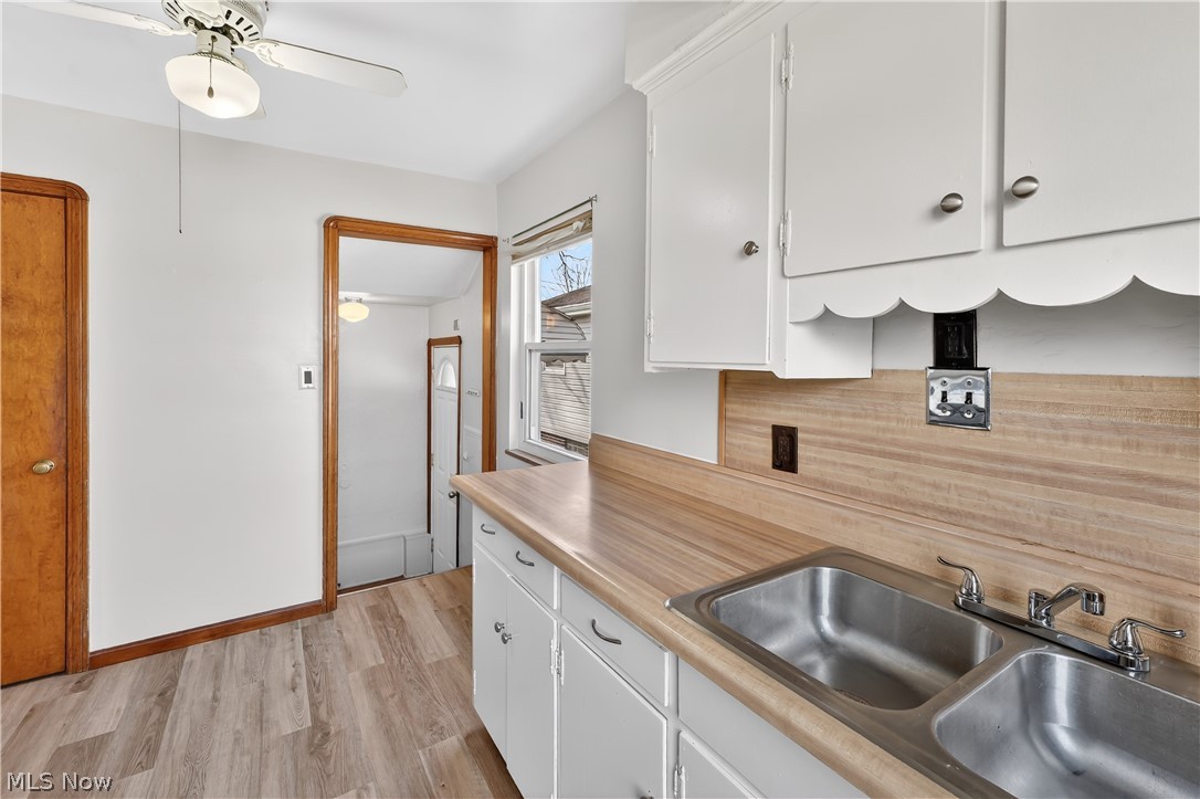 2819 Tuxedo Avenue Parma OH 44134