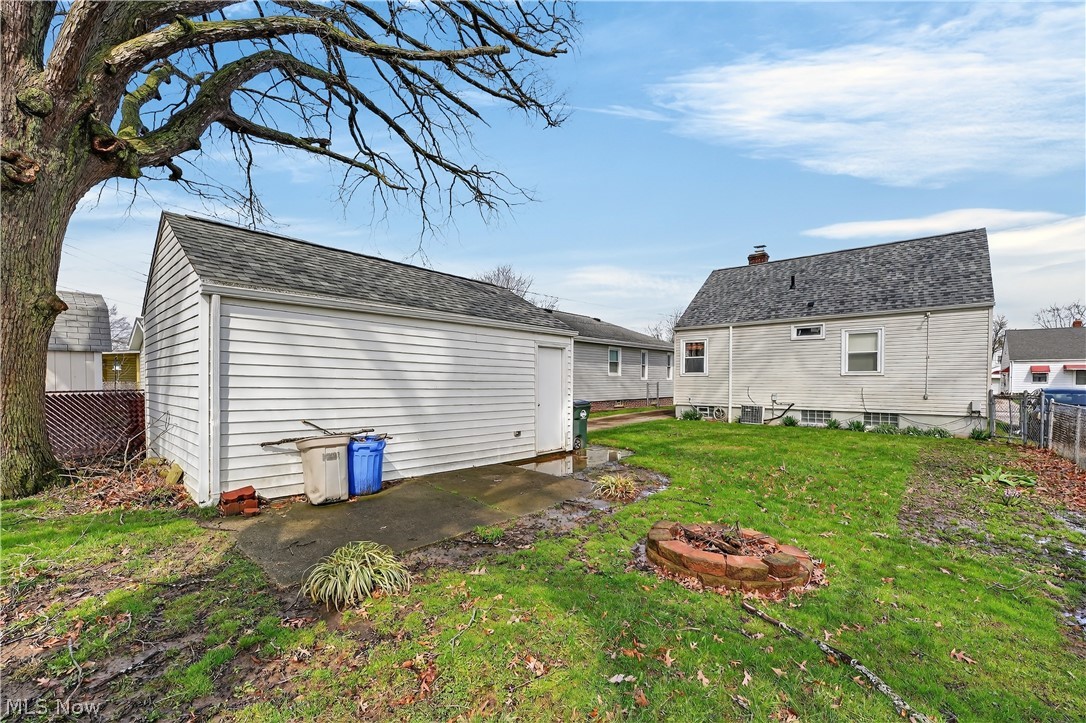 2819 Tuxedo Avenue Parma OH 44134