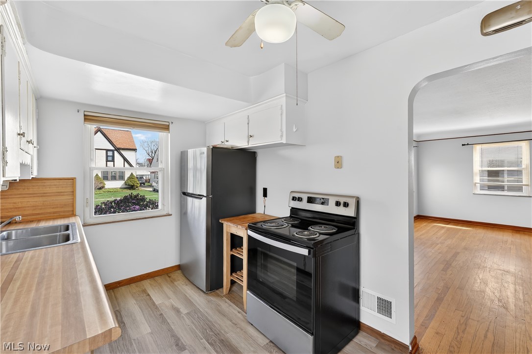 2819 Tuxedo Avenue Parma OH 44134