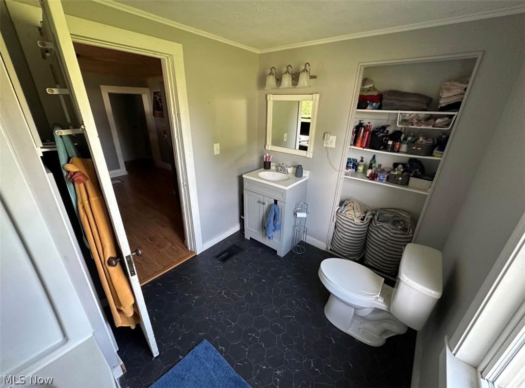 302 3rd Avenue SE Beach City OH 44608