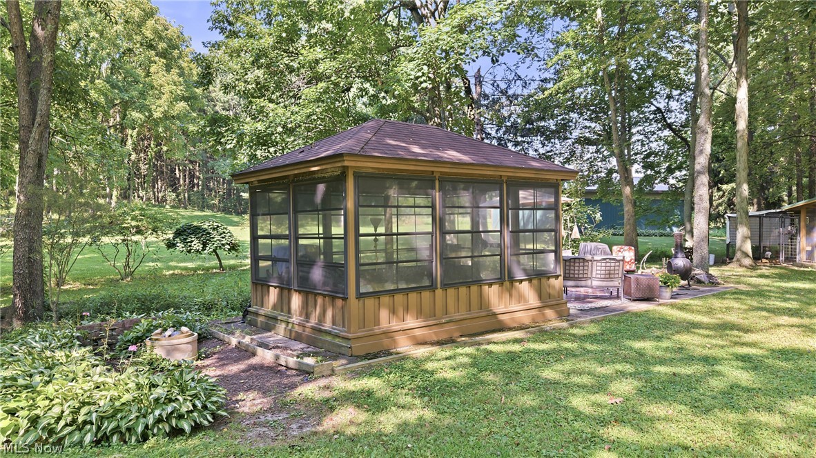 37933 Longs Crossing Road Leetonia OH 44431