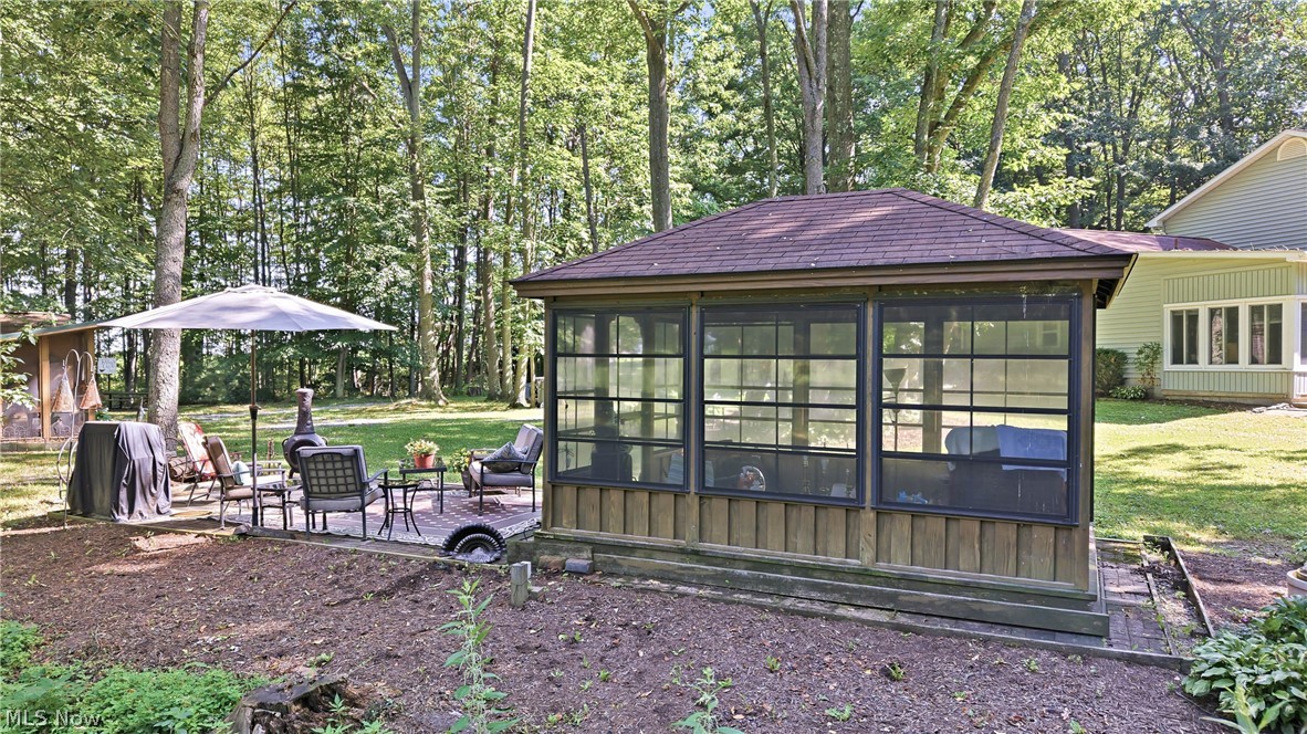 37933 Longs Crossing Road Leetonia OH 44431