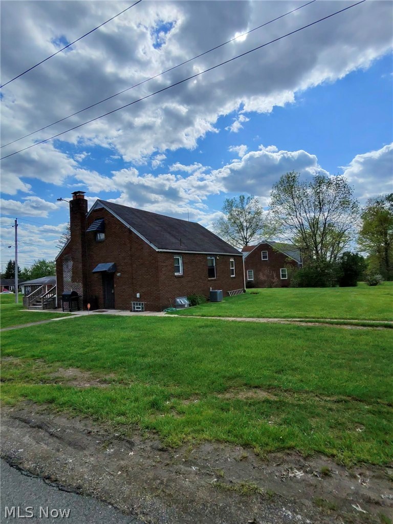 2156 Mcguffey Road Youngstown OH 44505
