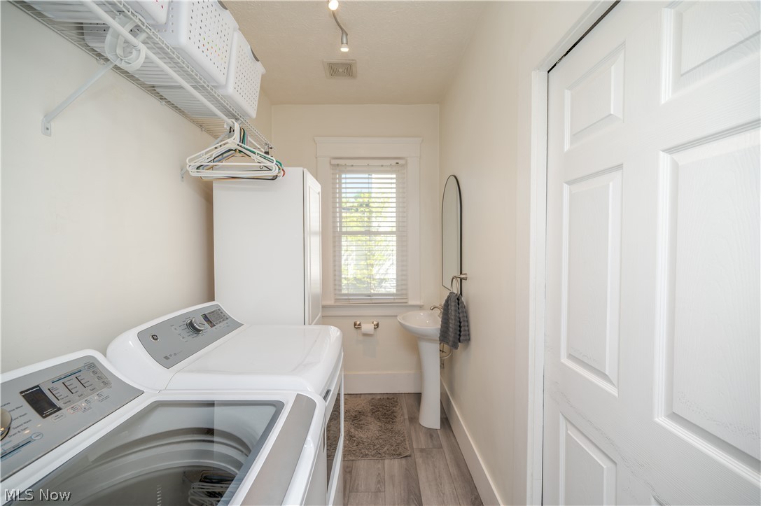 124 Hartzell Avenue Niles OH 44446