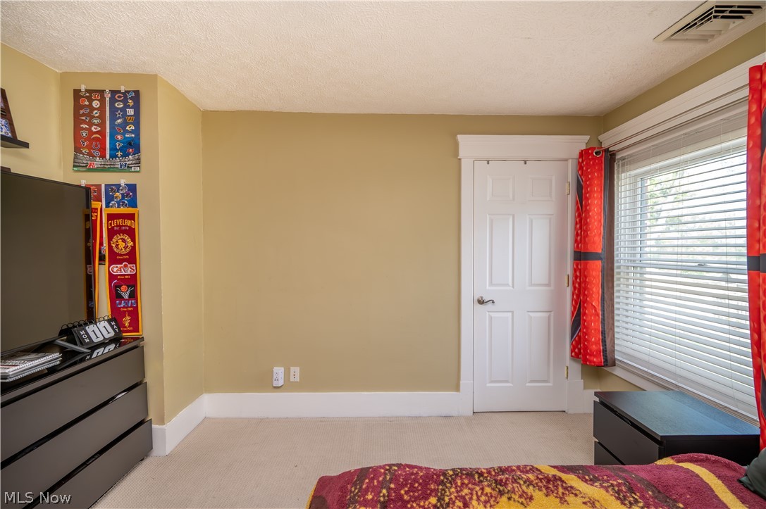 124 Hartzell Avenue Niles OH 44446