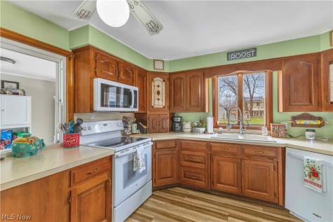 10273 E River Road Elyria OH 44035