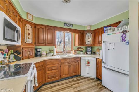 10273 E River Road Elyria OH 44035