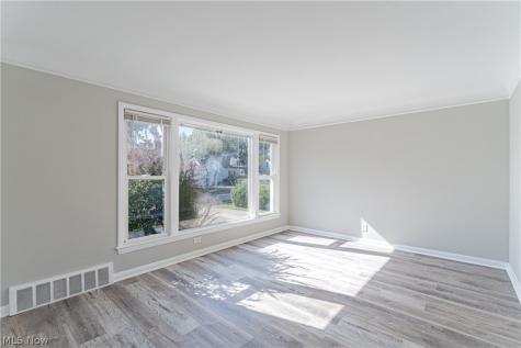 4377 Norma Drive South Euclid OH 44121