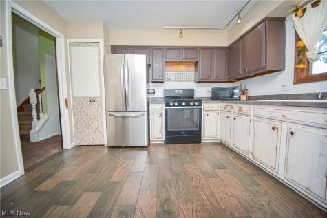 816 Bennett Drive Elyria OH 44035