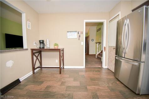 816 Bennett Drive Elyria OH 44035