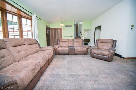 816 Bennett Drive Elyria OH 44035
