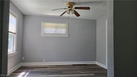 10017 Sandusky Avenue Cleveland OH 44105