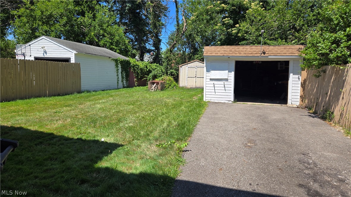 10017 Sandusky Avenue Cleveland OH 44105
