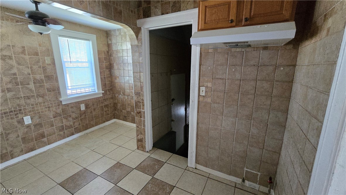 10017 Sandusky Avenue Cleveland OH 44105