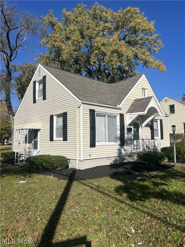 16001 Westview Avenue Cleveland OH 44128