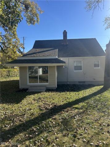 16001 Westview Avenue Cleveland OH 44128