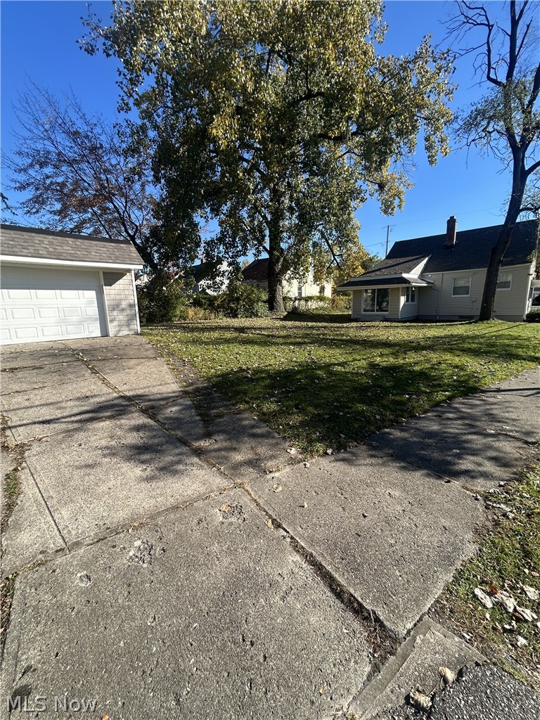 16001 Westview Avenue Cleveland OH 44128