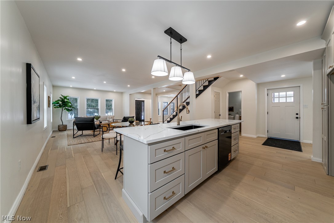 2124 Lamberton Road Cleveland Heights OH 44118