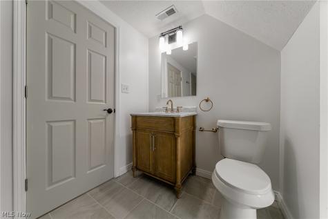 2124 Lamberton Road Cleveland Heights OH 44118