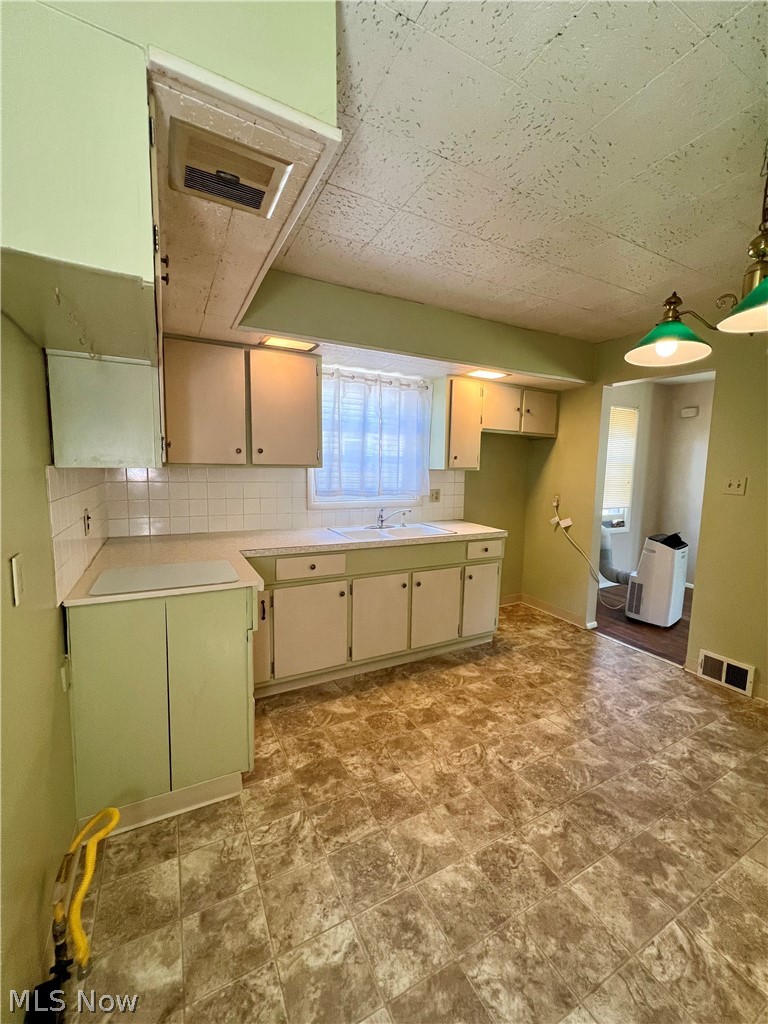 1630 Eastwood Avenue Akron OH 44305