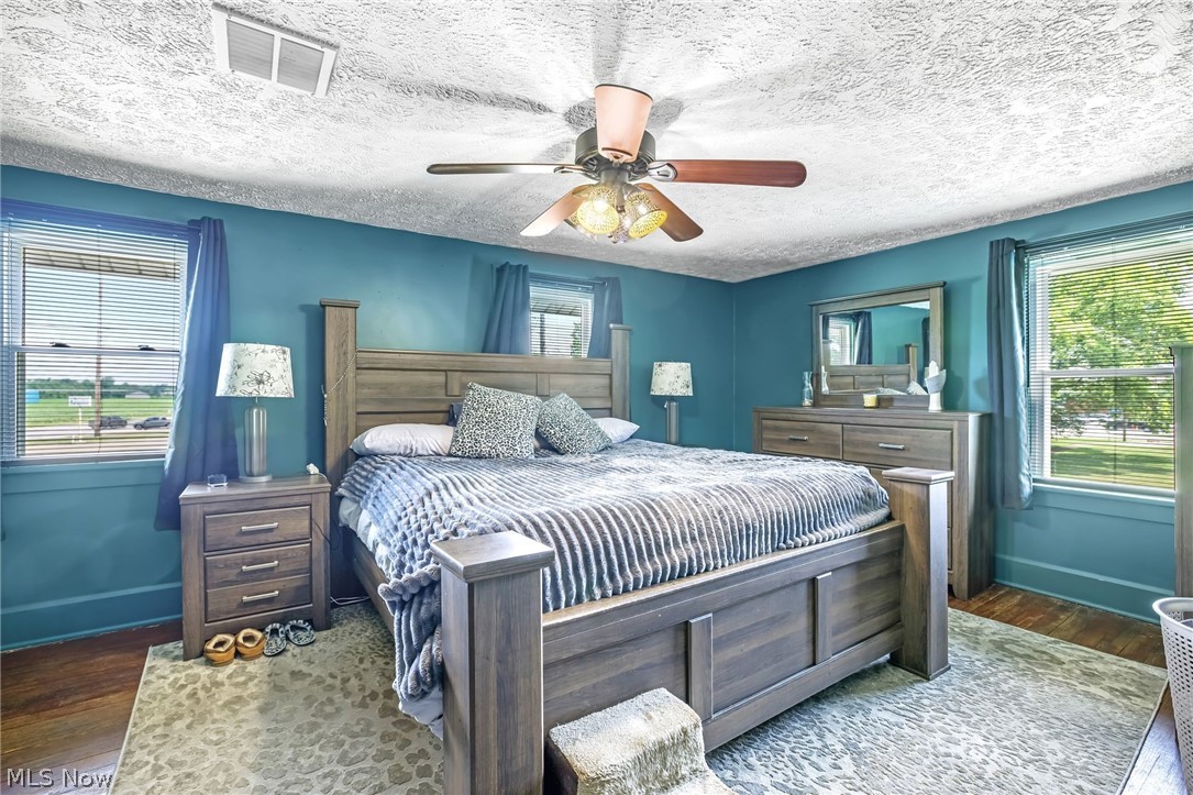 13 Cliftwood Street NE Navarre OH 44662