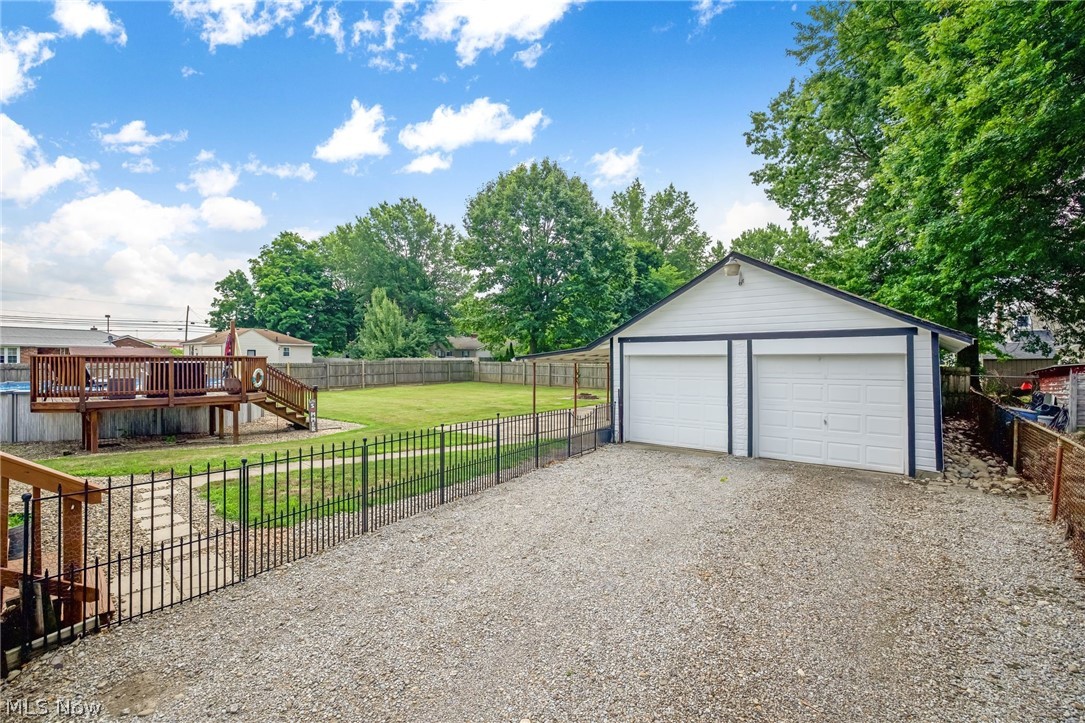 13 Cliftwood Street NE Navarre OH 44662