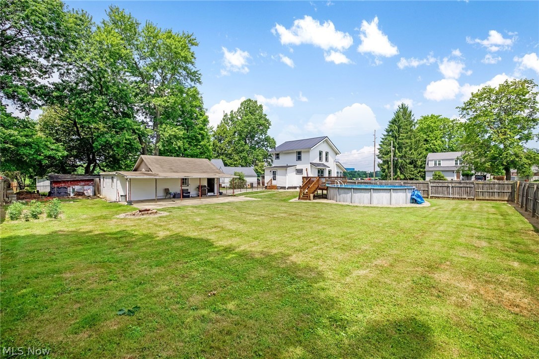13 Cliftwood Street NE Navarre OH 44662