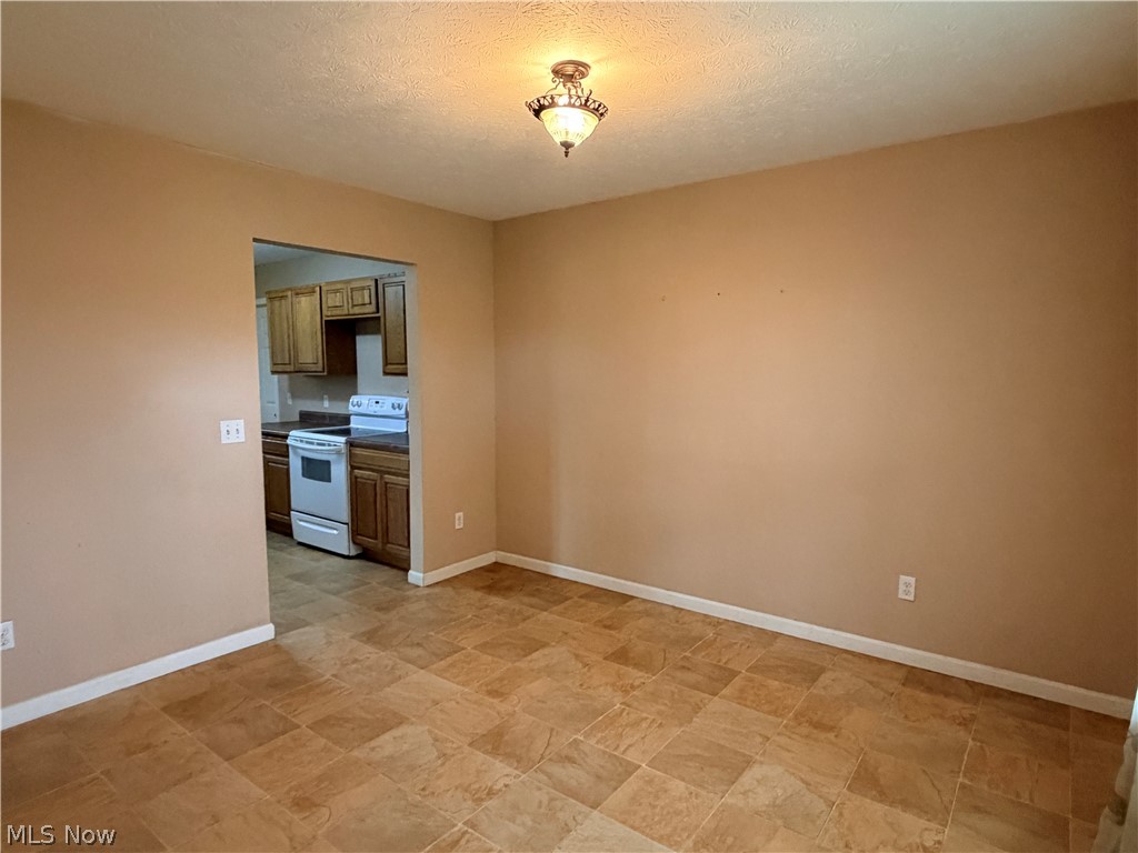 6351 Bushnell Road Conneaut OH 44030