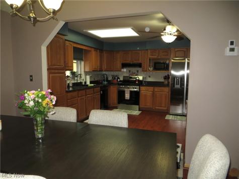 5477 Dorothy Drive North Olmsted OH 44070
