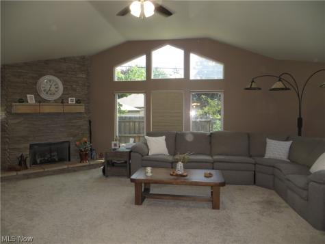 5477 Dorothy Drive North Olmsted OH 44070