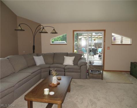 5477 Dorothy Drive North Olmsted OH 44070