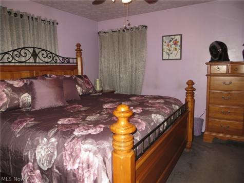 5477 Dorothy Drive North Olmsted OH 44070