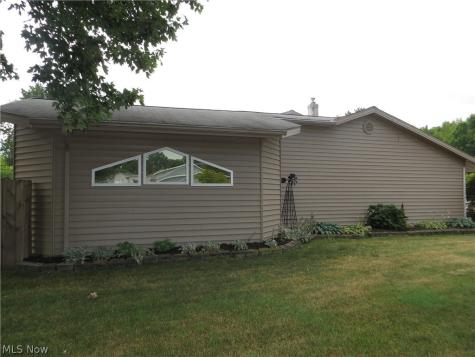 5477 Dorothy Drive North Olmsted OH 44070
