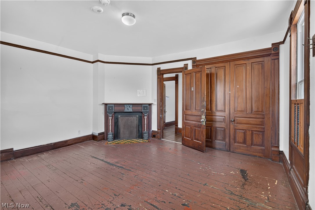 7408 Broadway Avenue Cleveland OH 44105